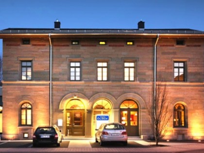 照片: Bahnhof Busch