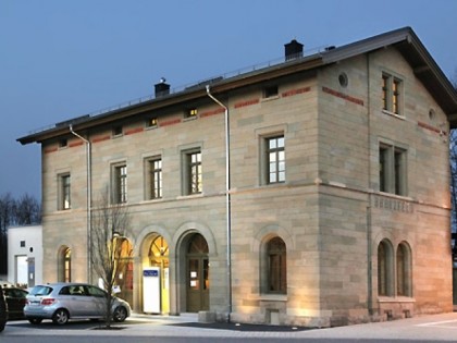 照片: Bahnhof Busch